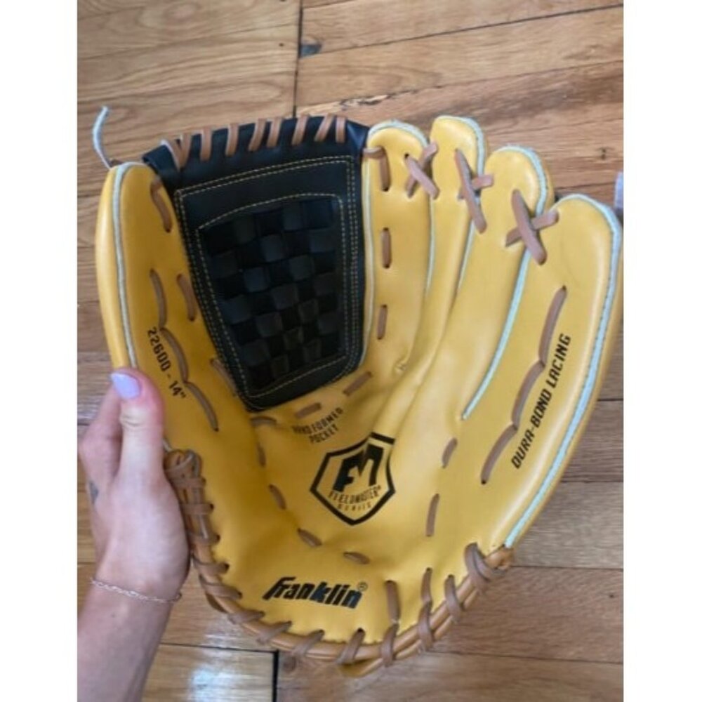 Baseball + Softball Gloves - Field Master Adult + Youth Baseball